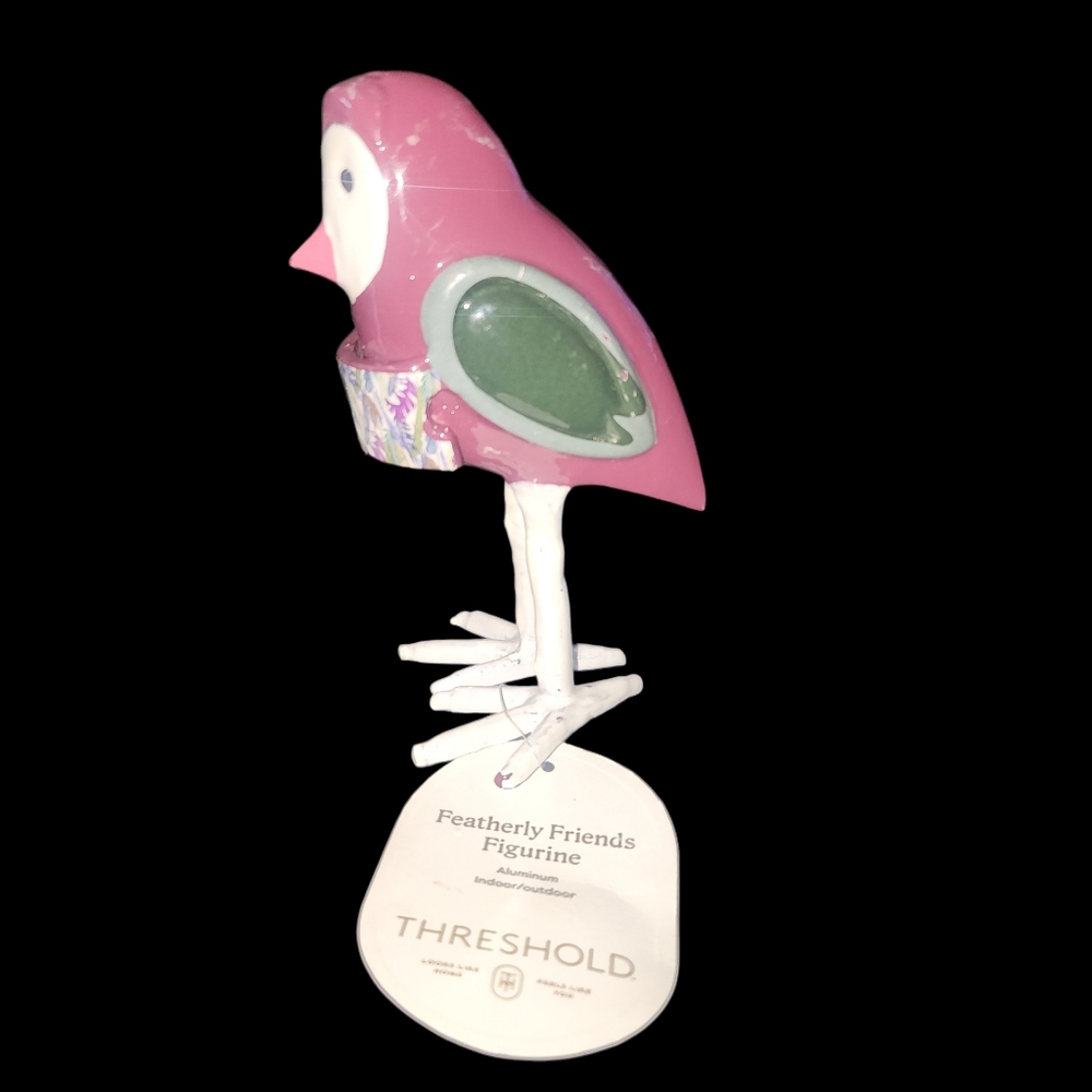 💘❤️Featherly Friend Statuary Outdoor Aluminum Bird Figurine - Threshold™ - Picture 2 of 4
